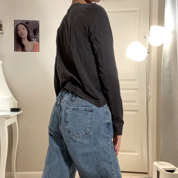 Charcoal Long sleeve tee (floral design) - Picture 5 of 5